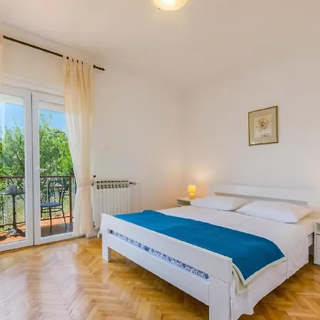 Apartmán Fuer 8 Personen Ca 91 Qm In Crikvenica, Kvarner Bucht Und Umgebung
